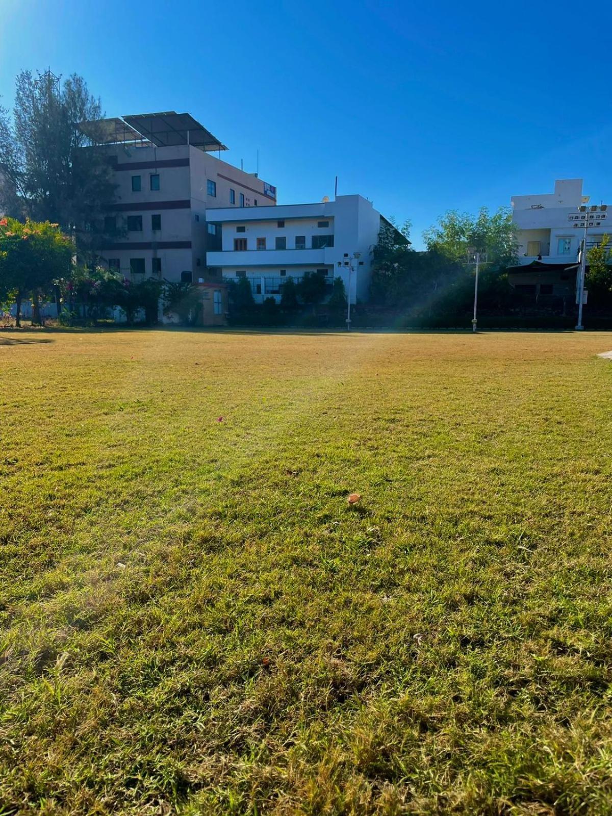 Vrindavan Greens Resort Udaipur Exterior foto