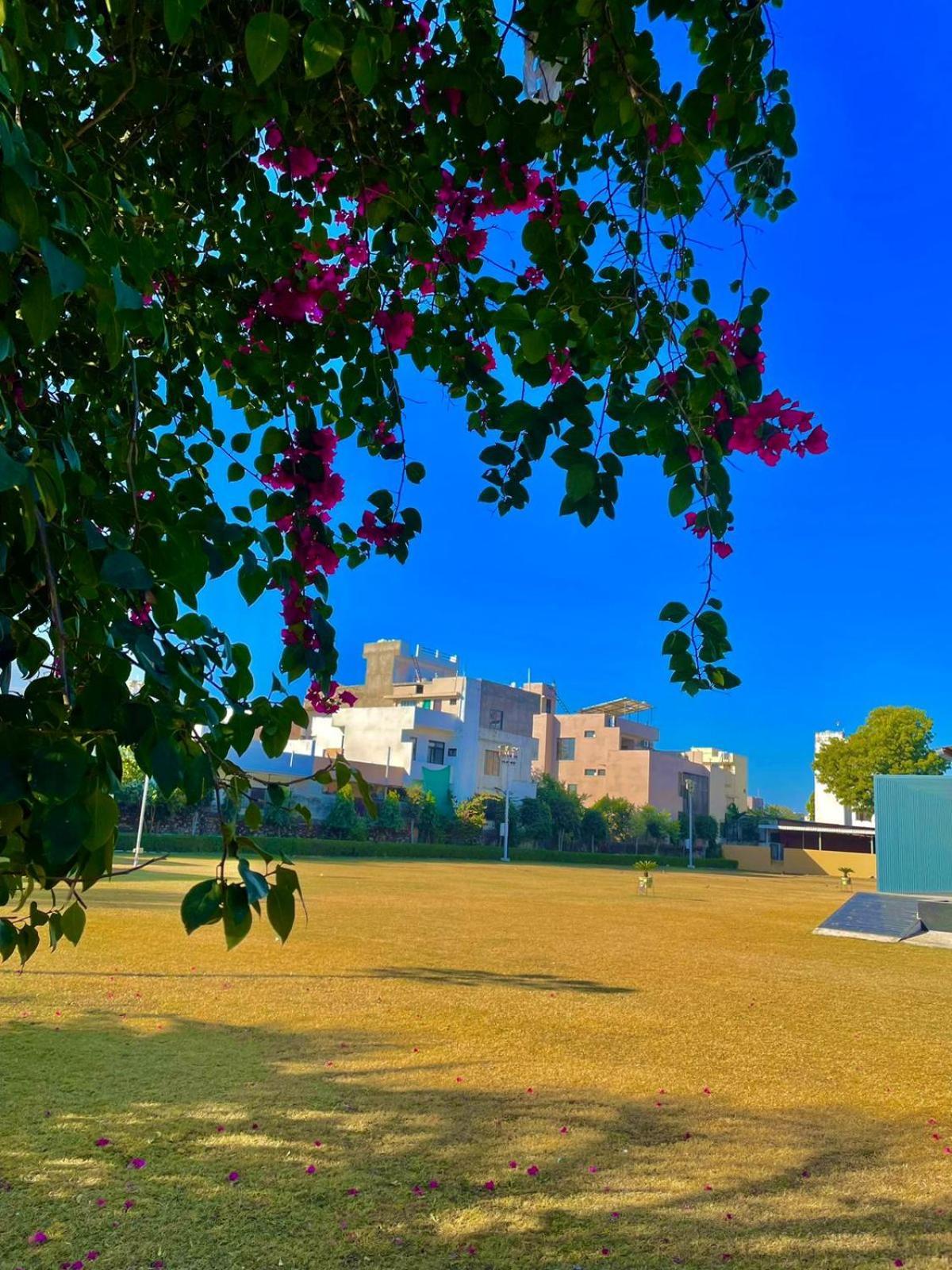 Vrindavan Greens Resort Udaipur Exterior foto